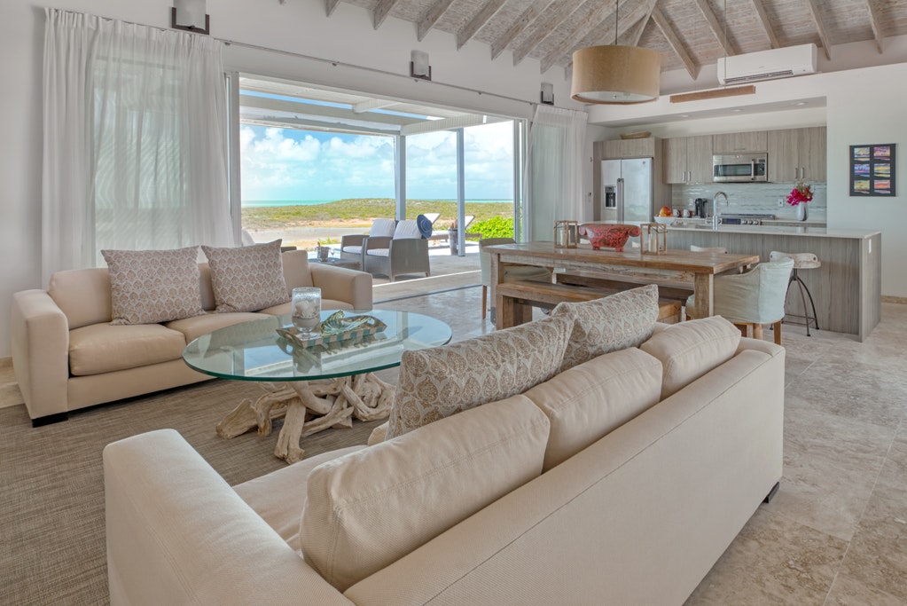 Two Bedroom Peninsula Skyridge Villa - Living Area