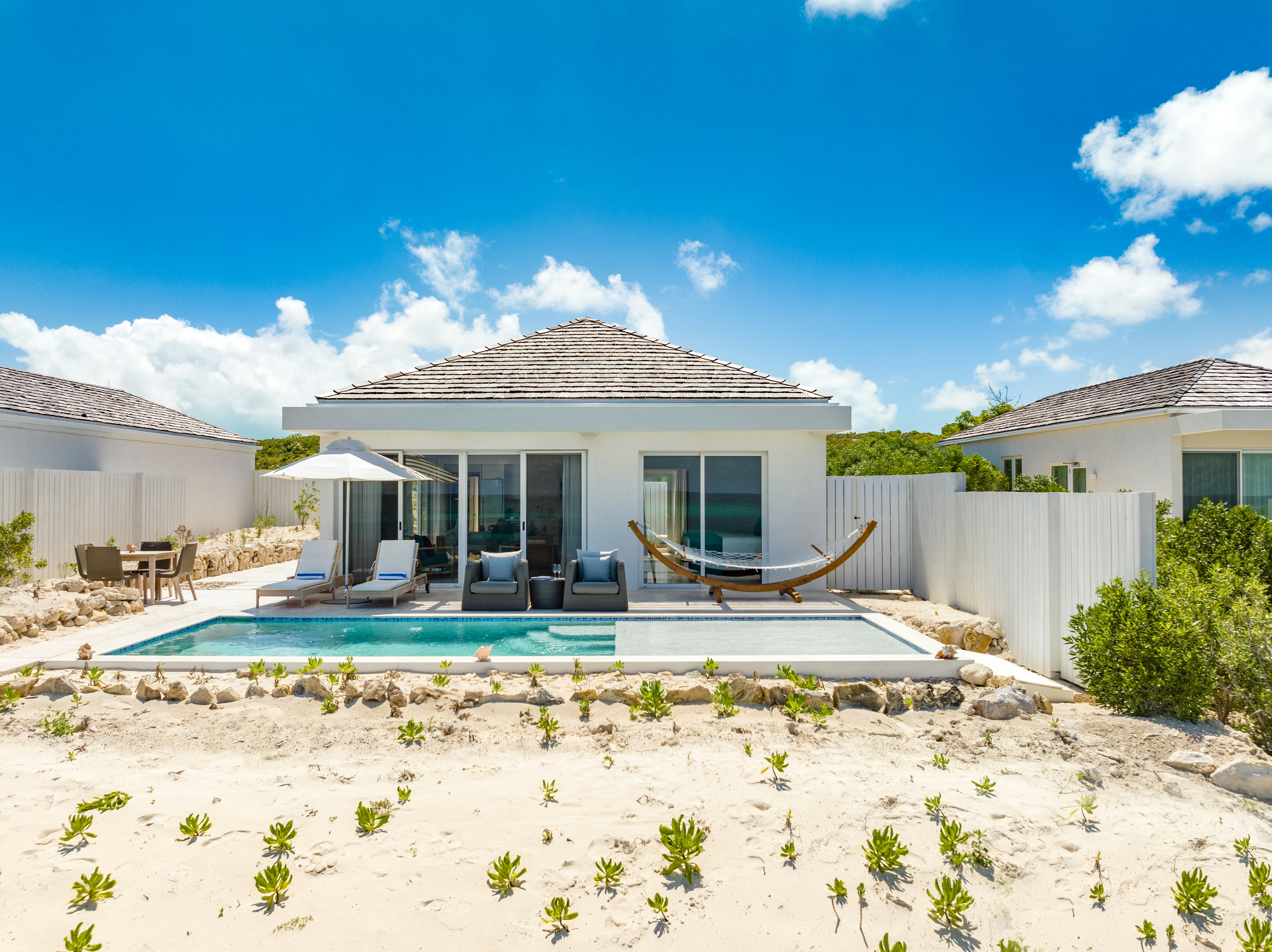 Two Bedroom Beachfront Villa Deluxe - Pool