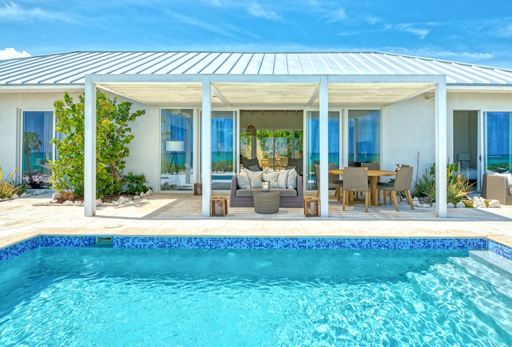 Three Bedroom Peninsula Oceanfront Conch Villa - Pool