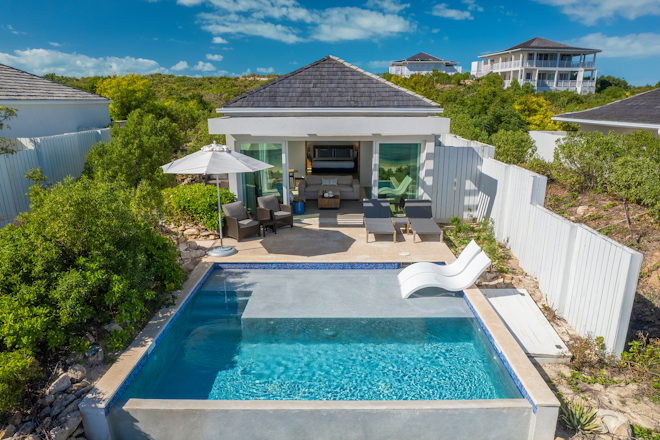 Two Bedroom Beachfront Villa Suite Pool