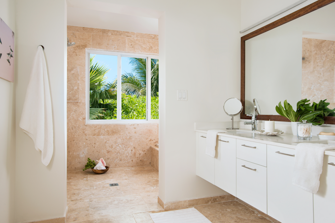 Two Bedroom Ocean View Suite Bathroom