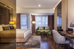 Executive King Room