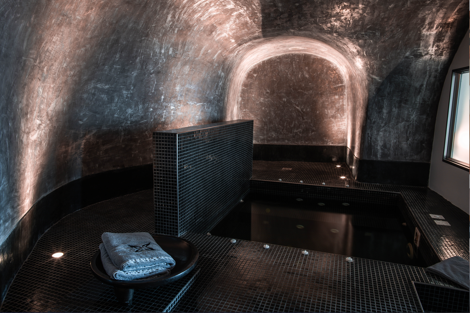 San Antonio Suite - Indoor Jacuzzi