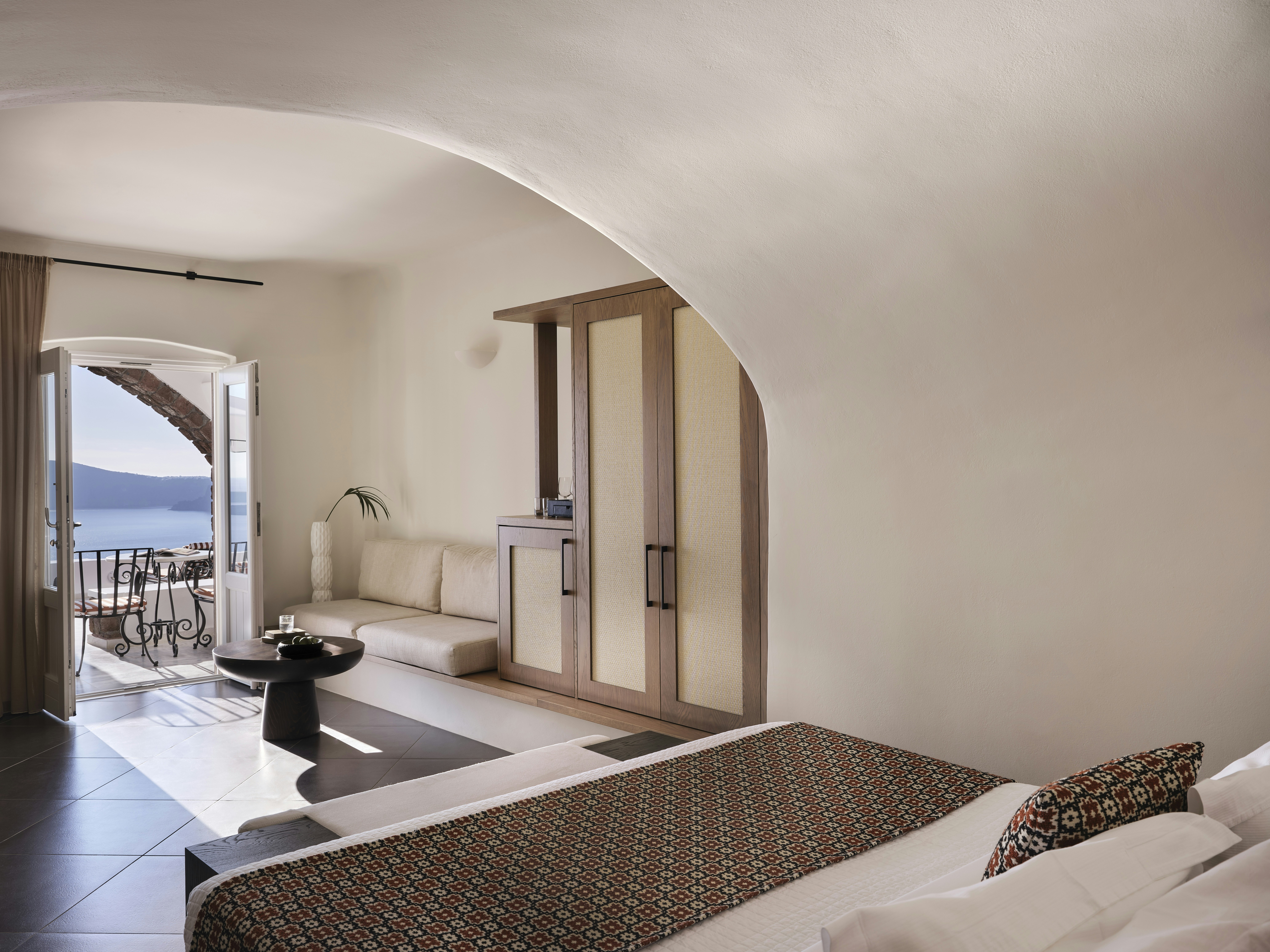 Senior Suite - Bedroom