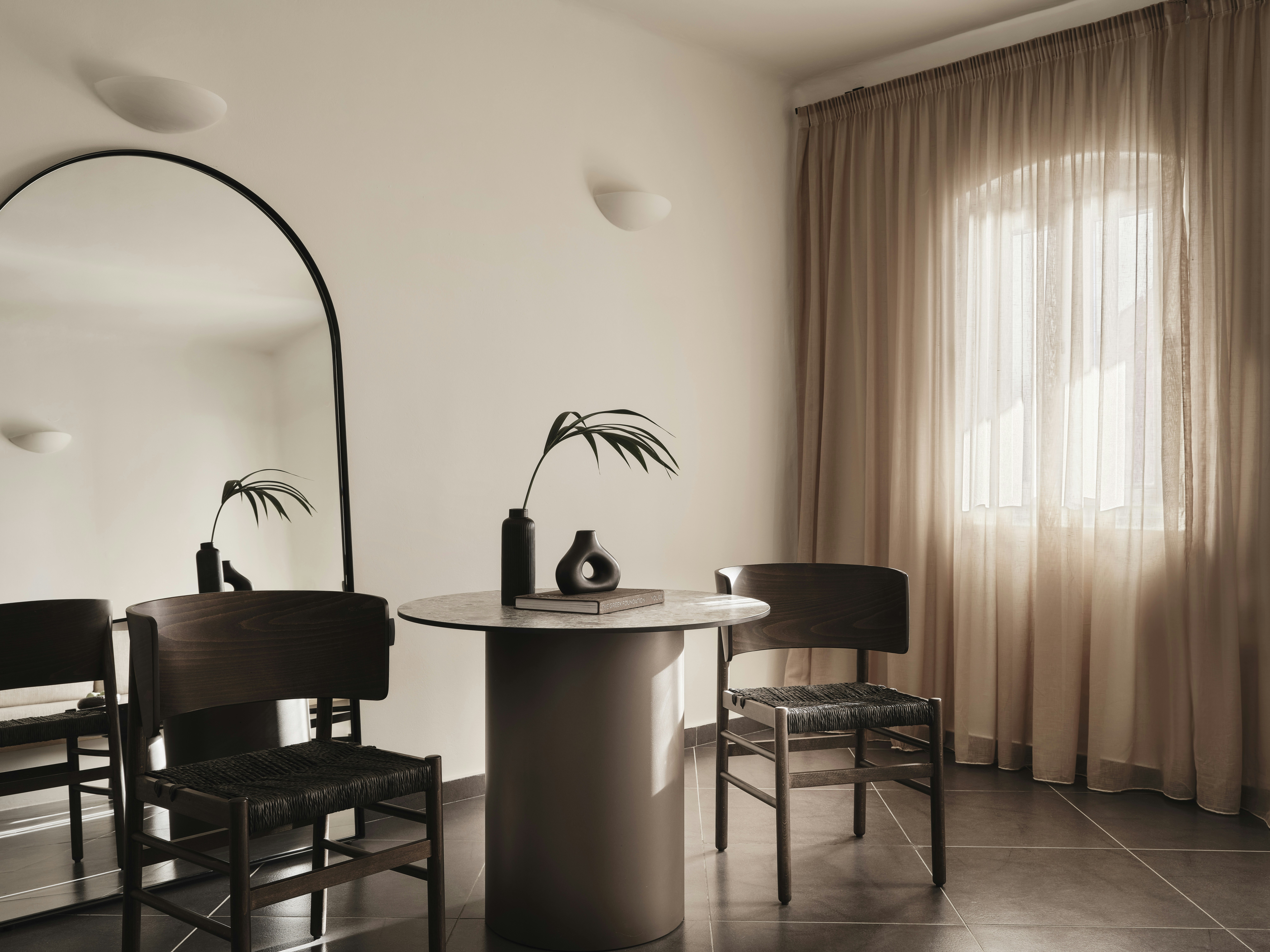 Senior Suite - Living Area