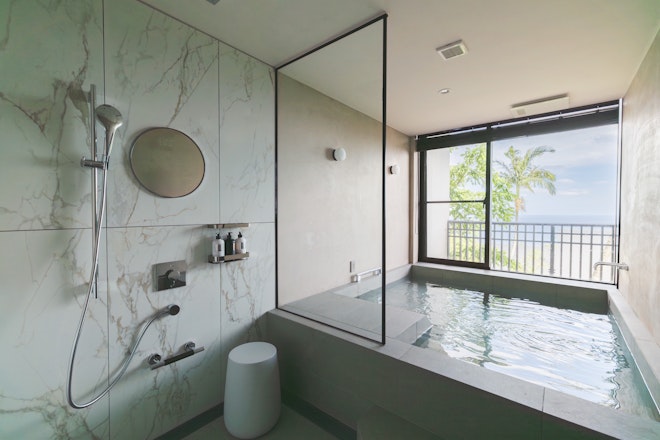 Junior Suite - Bathroom