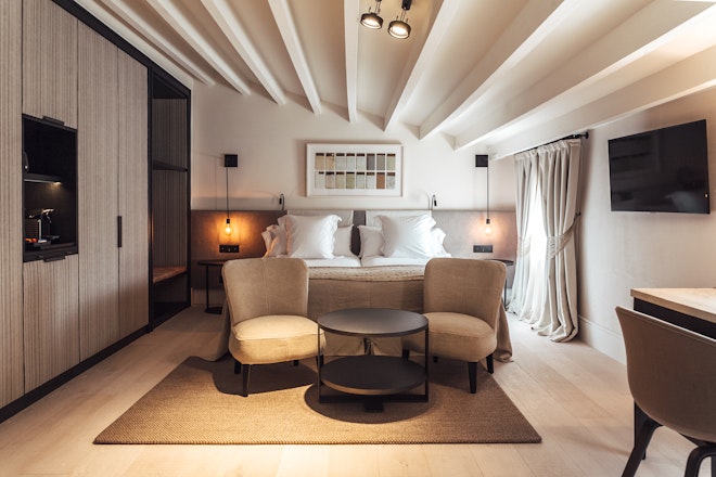 Privilege Room