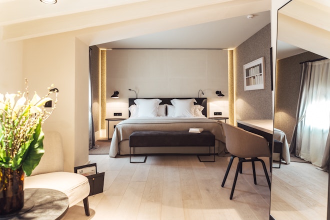 Singular Junior Suite