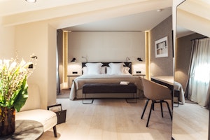 Singular Junior Suite