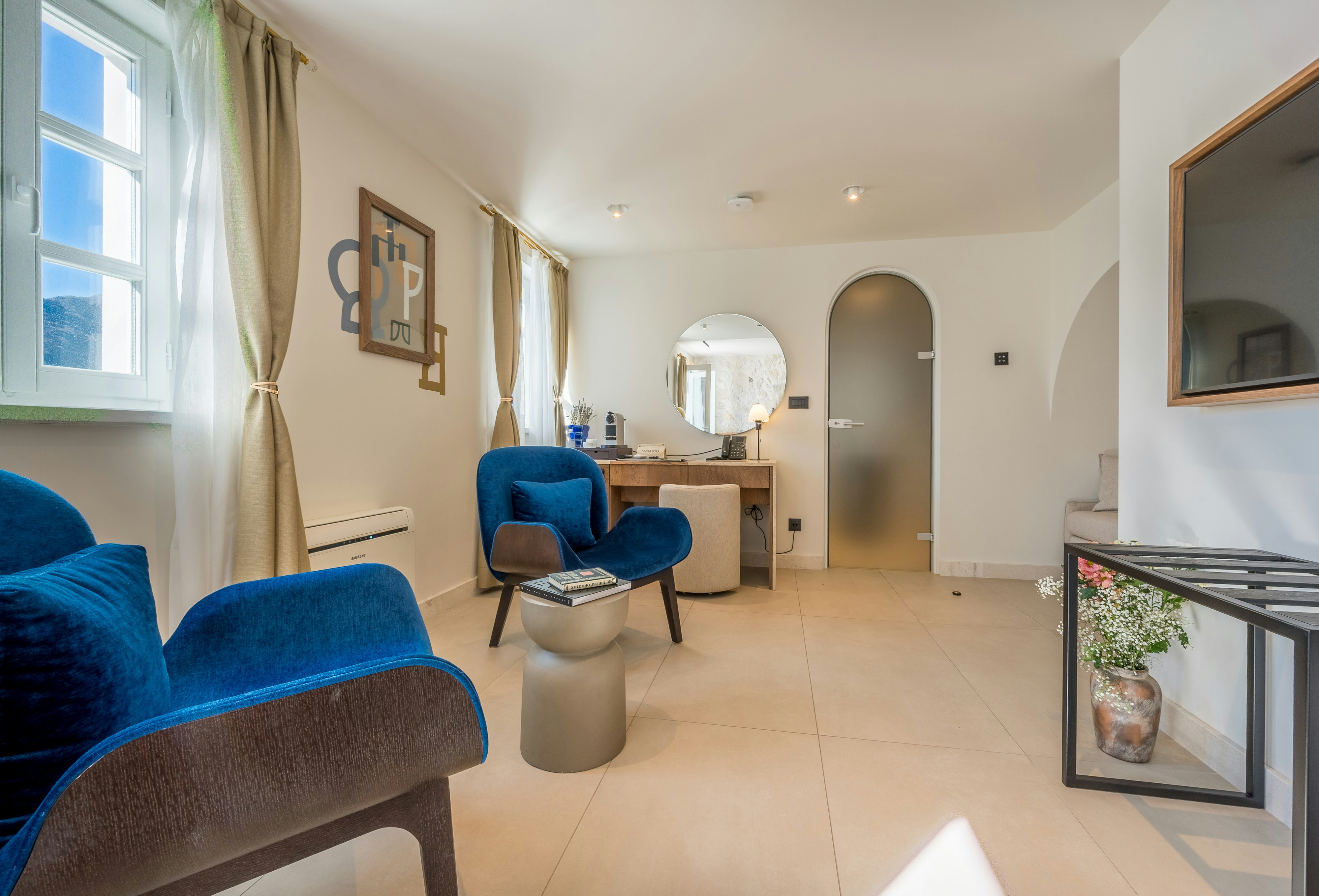 Providenza - Living Area