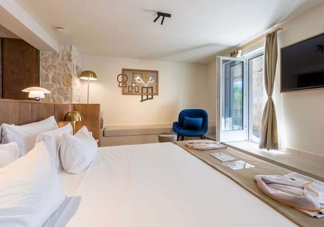 Perla - Bedroom