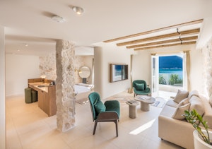 Santa - Living Area