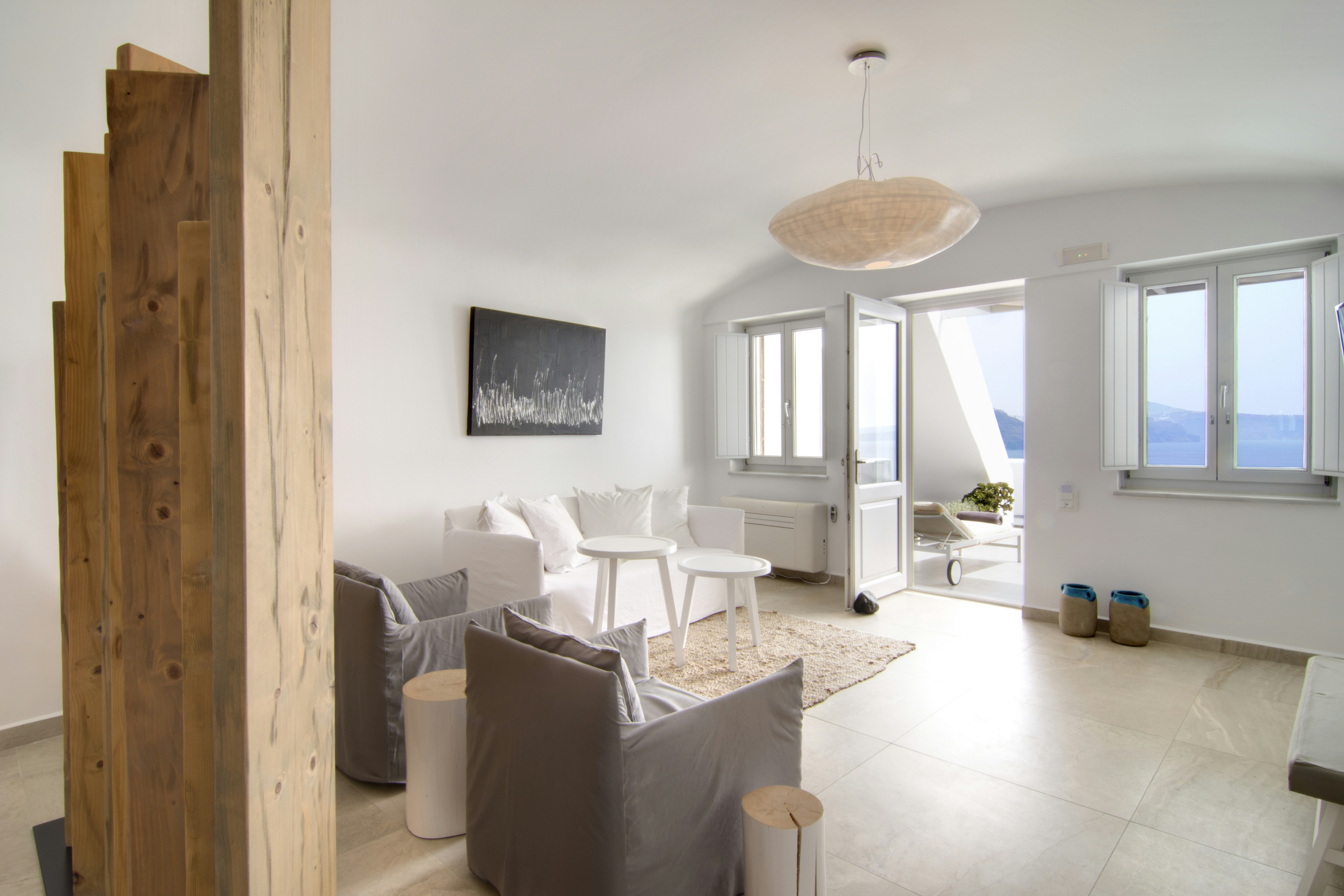 Absolute Suite - Living Area