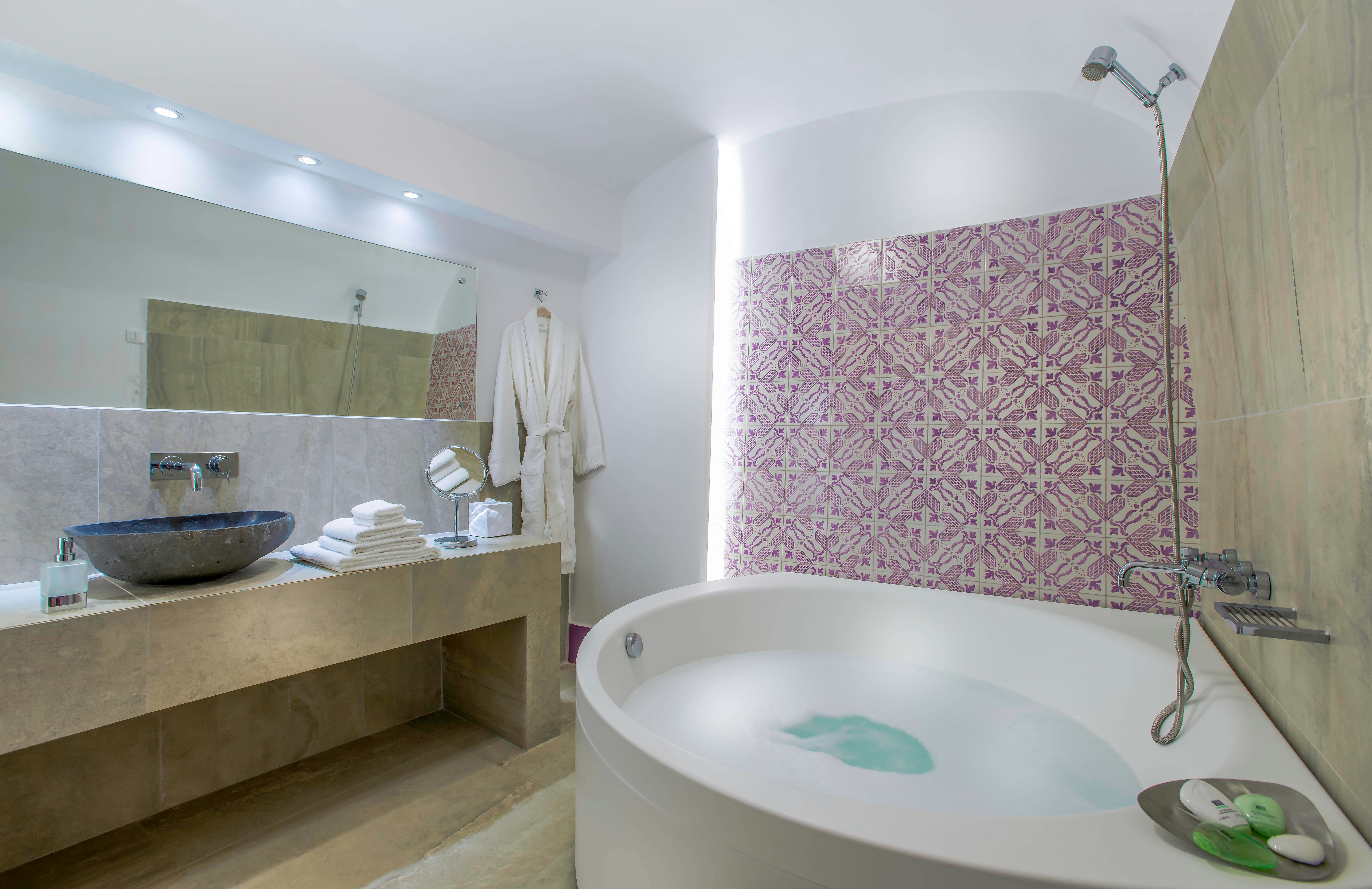 Premium Suite - Bathroom