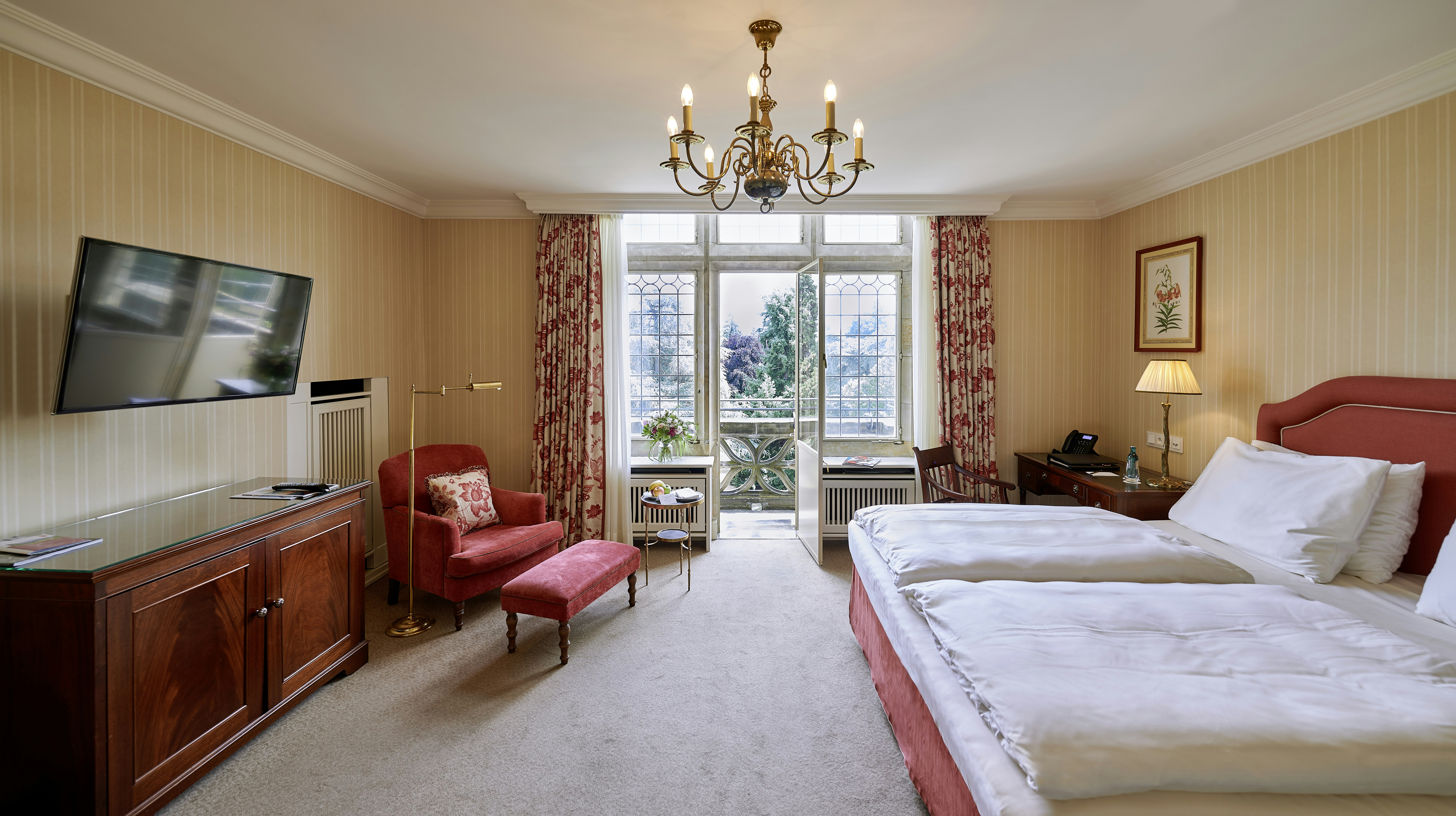 Castle Grand Balcony Room