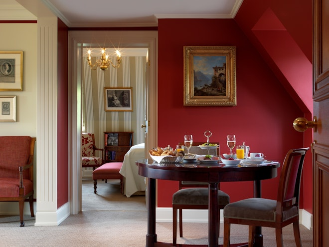 Deluxe Suite Living Room