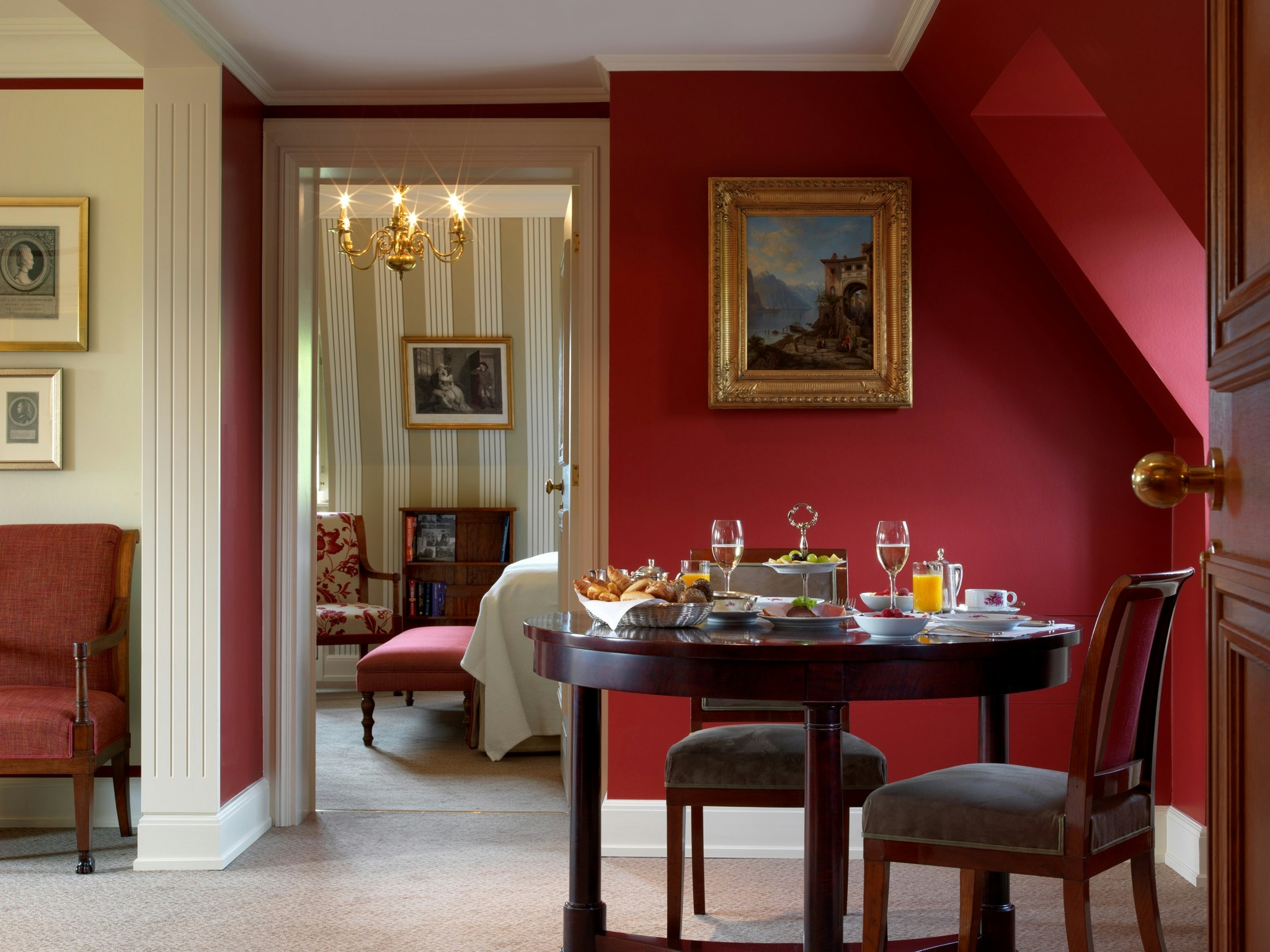 Deluxe Suite Living Room