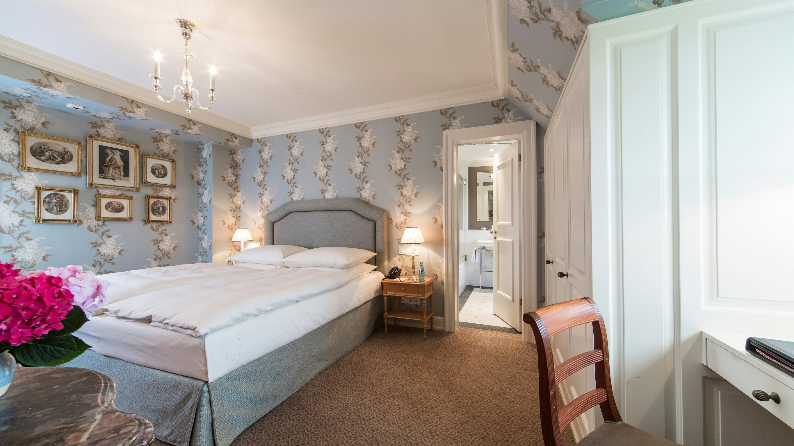 Castle Grand Park View Room