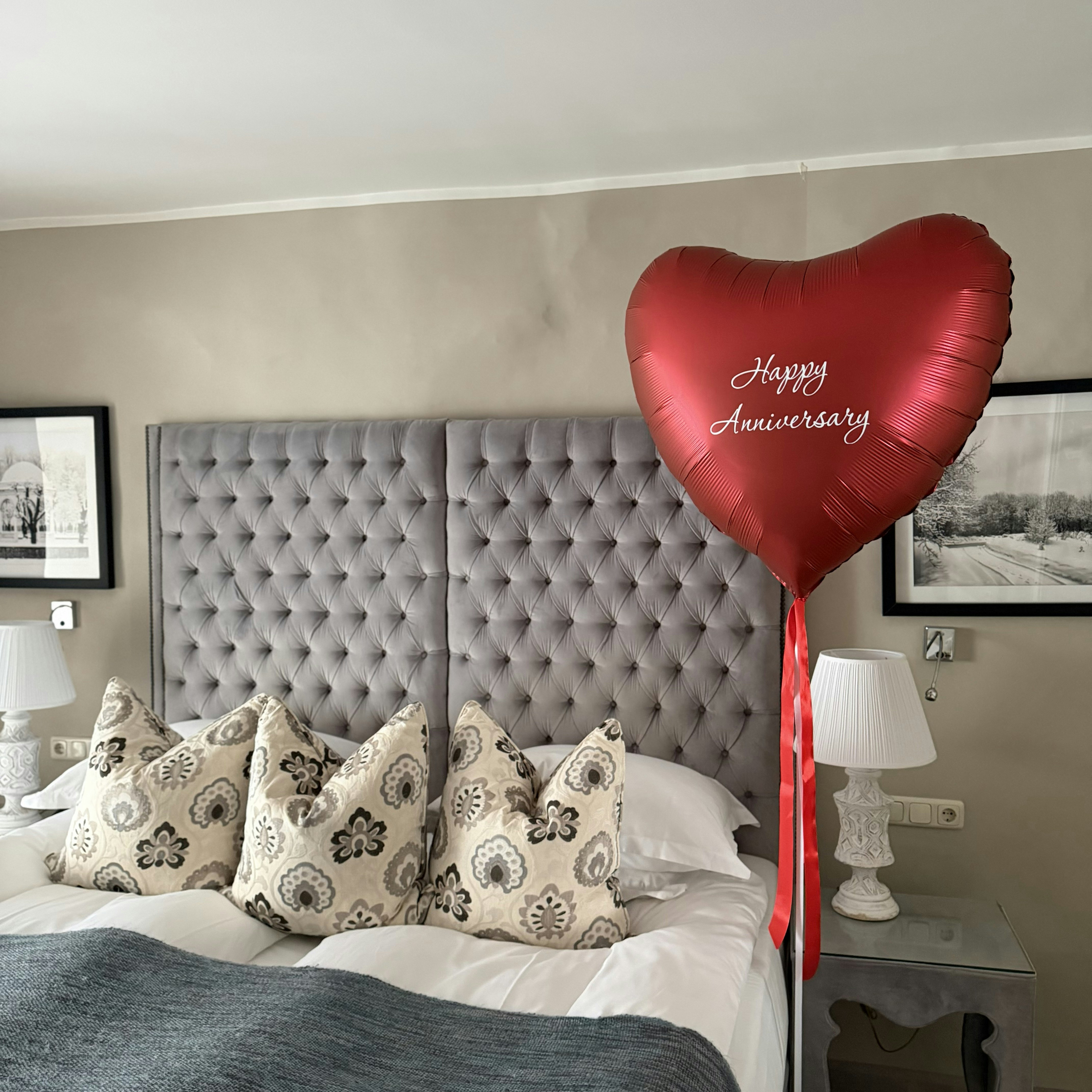 Happy Anniversary Balloon service