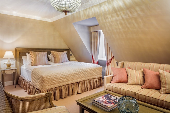 Junior Suite King/Twin - Bedroom