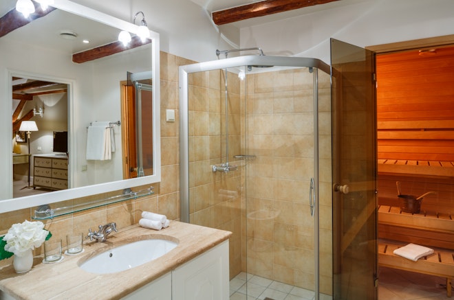 Presidential Suite King/Twin - Bathroom