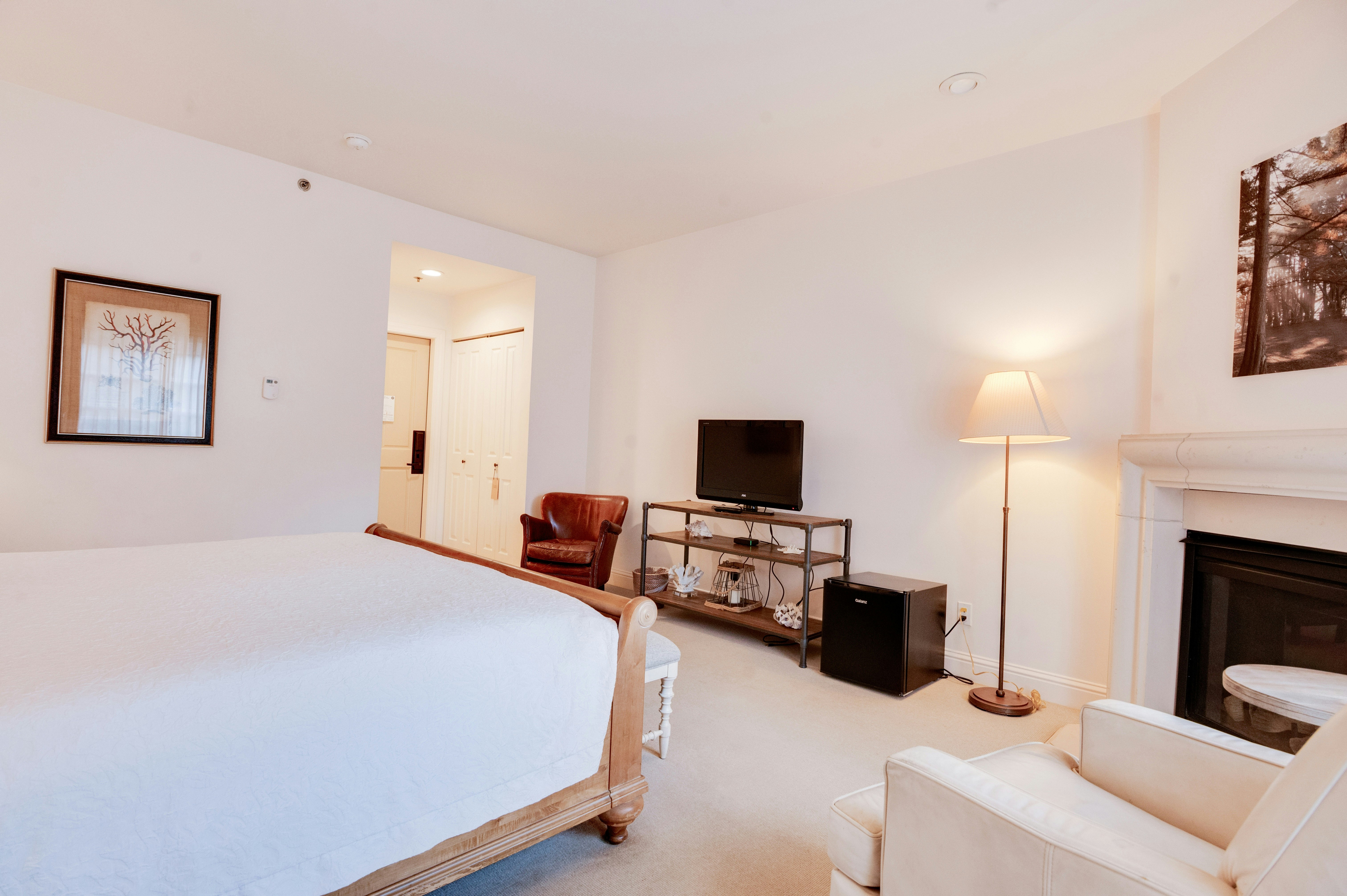 King Garden Suite - Bedroom