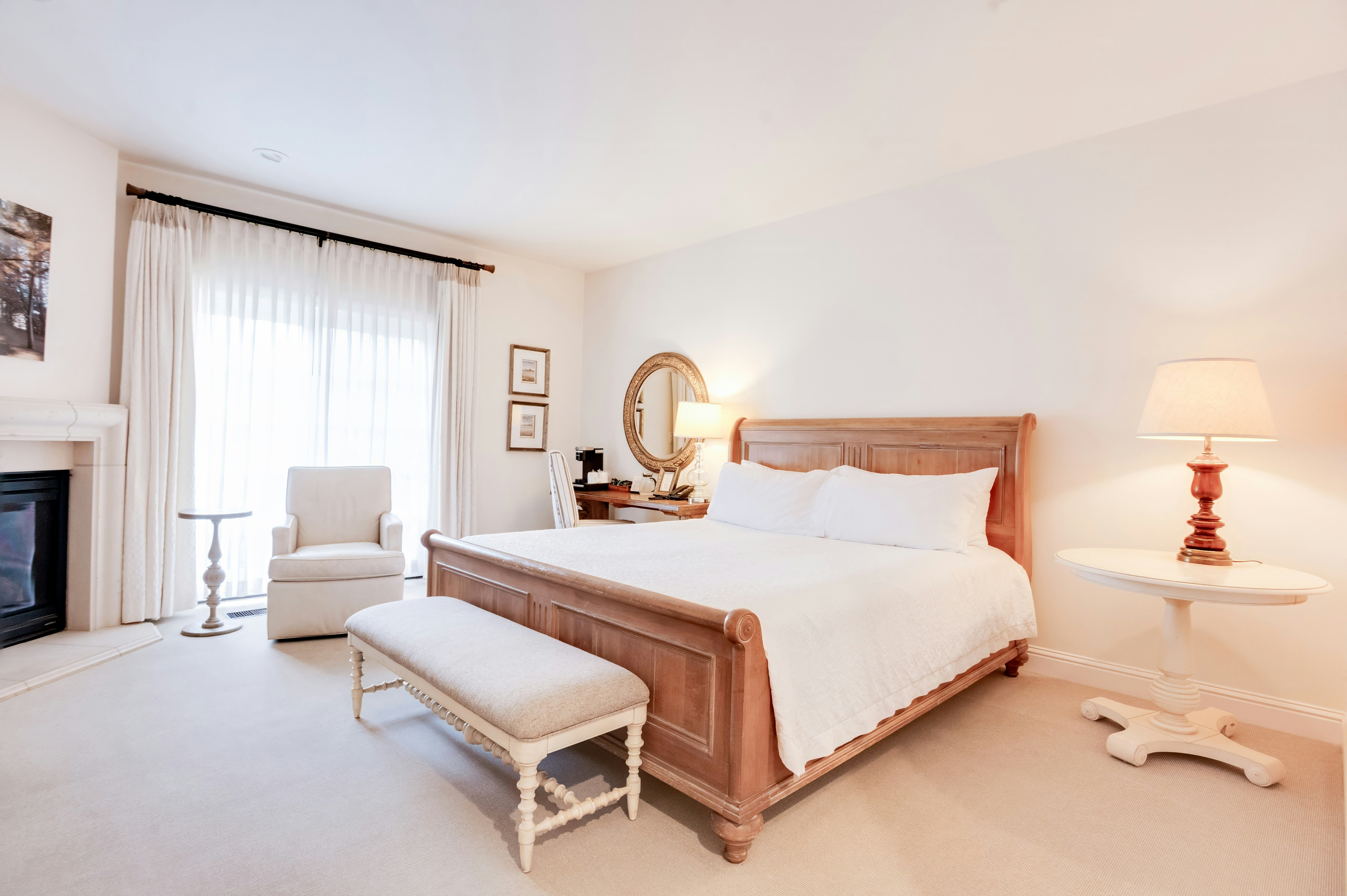 King Garden Suite - Bedroom