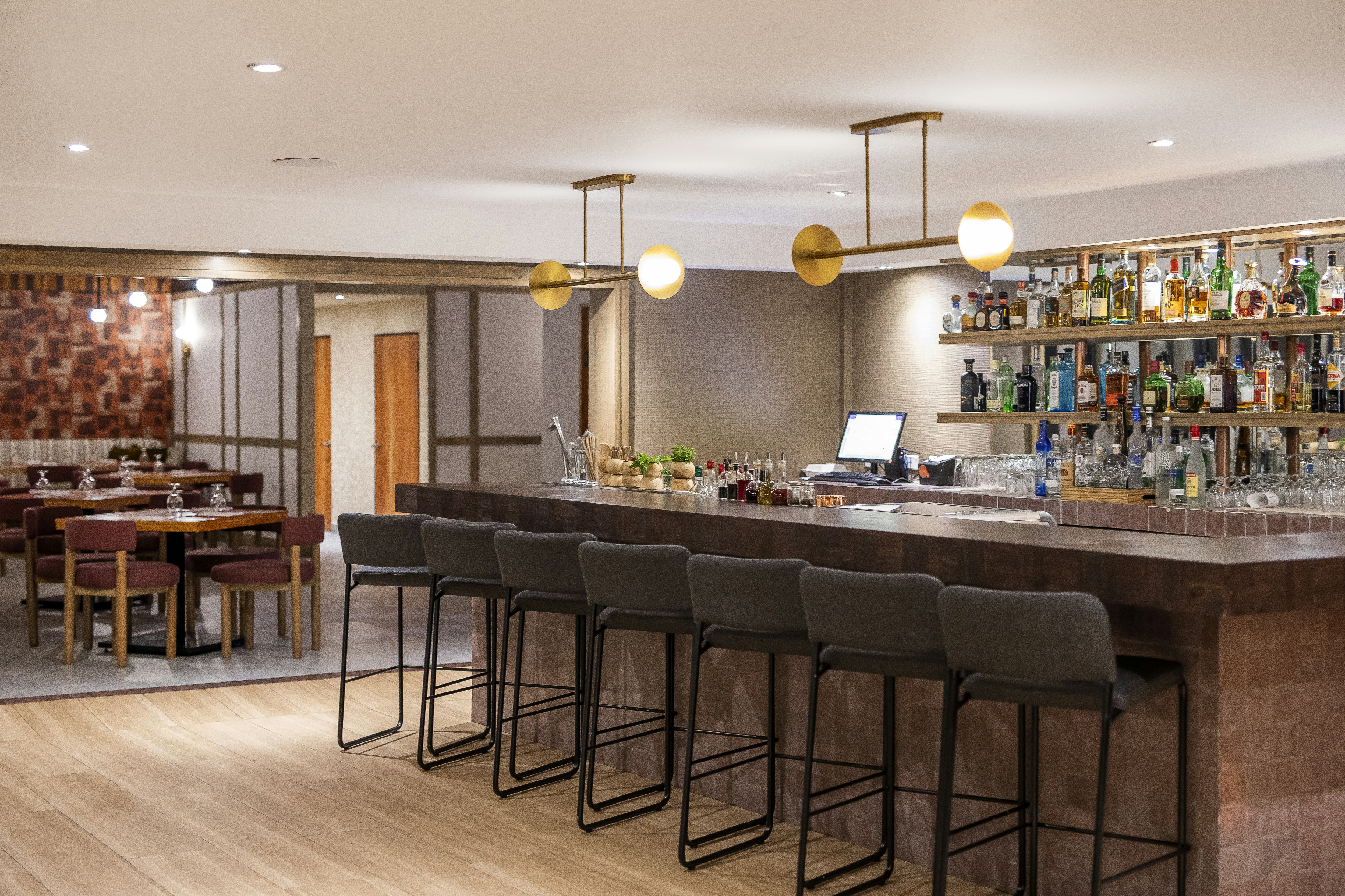 El Sapo Restaurant & Bar