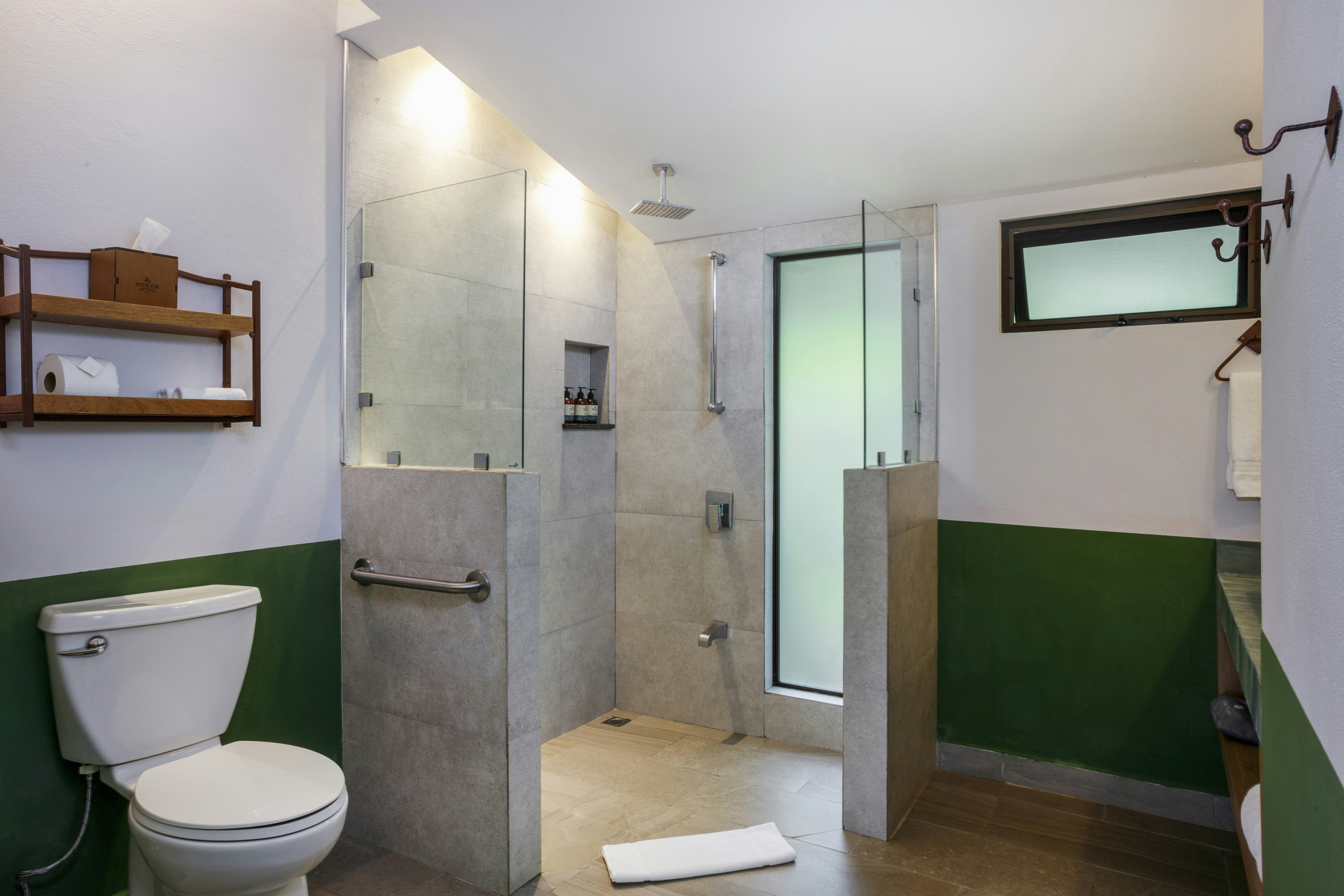 Superior Room - Bathroom