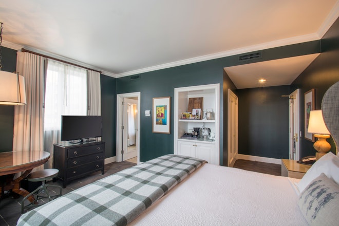 Executive King - Bedroom
