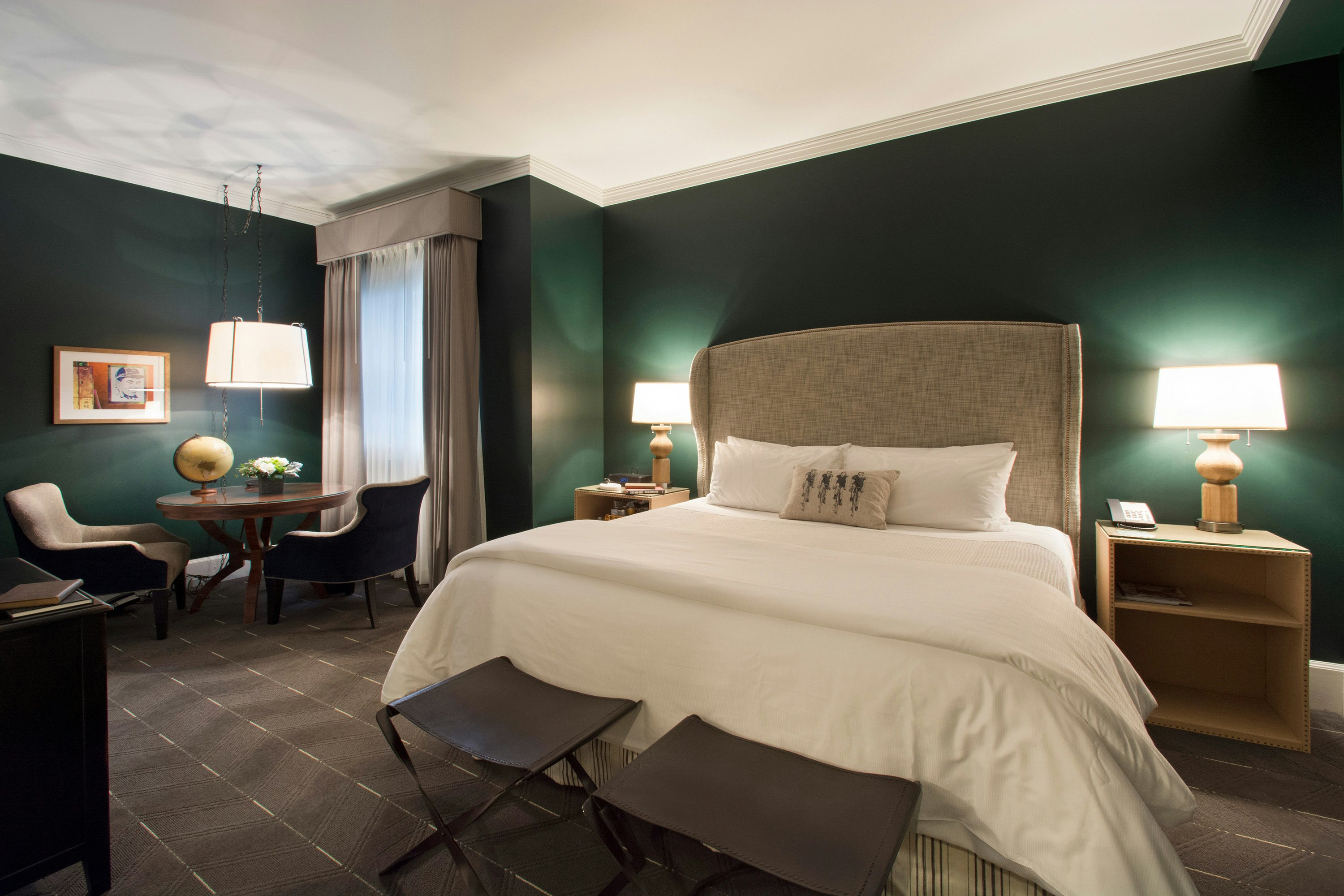 Deluxe King - Bedroom