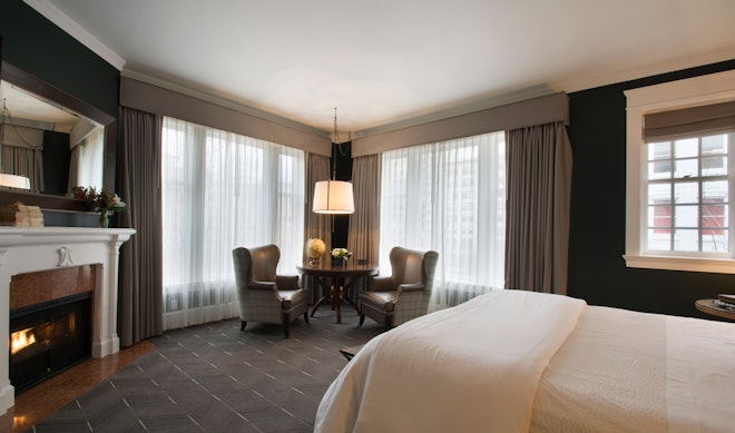 Premier King - Bedroom