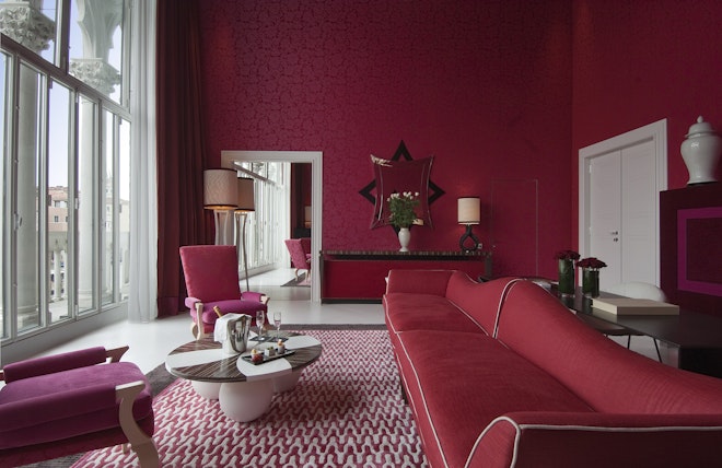 Suite Deluxe Room
