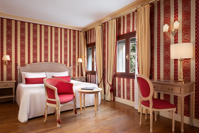 Superior Room - Bedroom