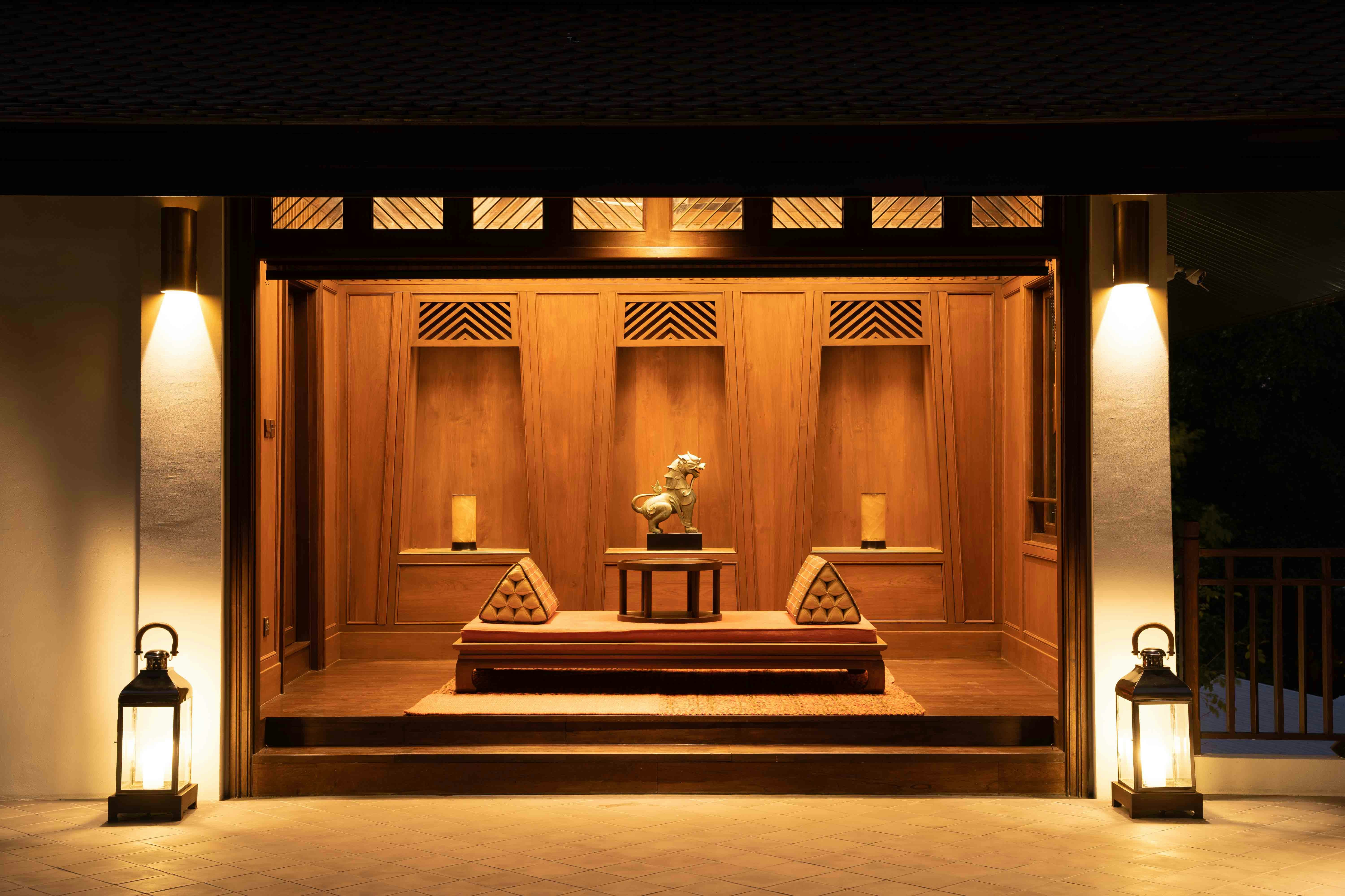 River Front Suite - Bangkok Noi Suite Sitting Area