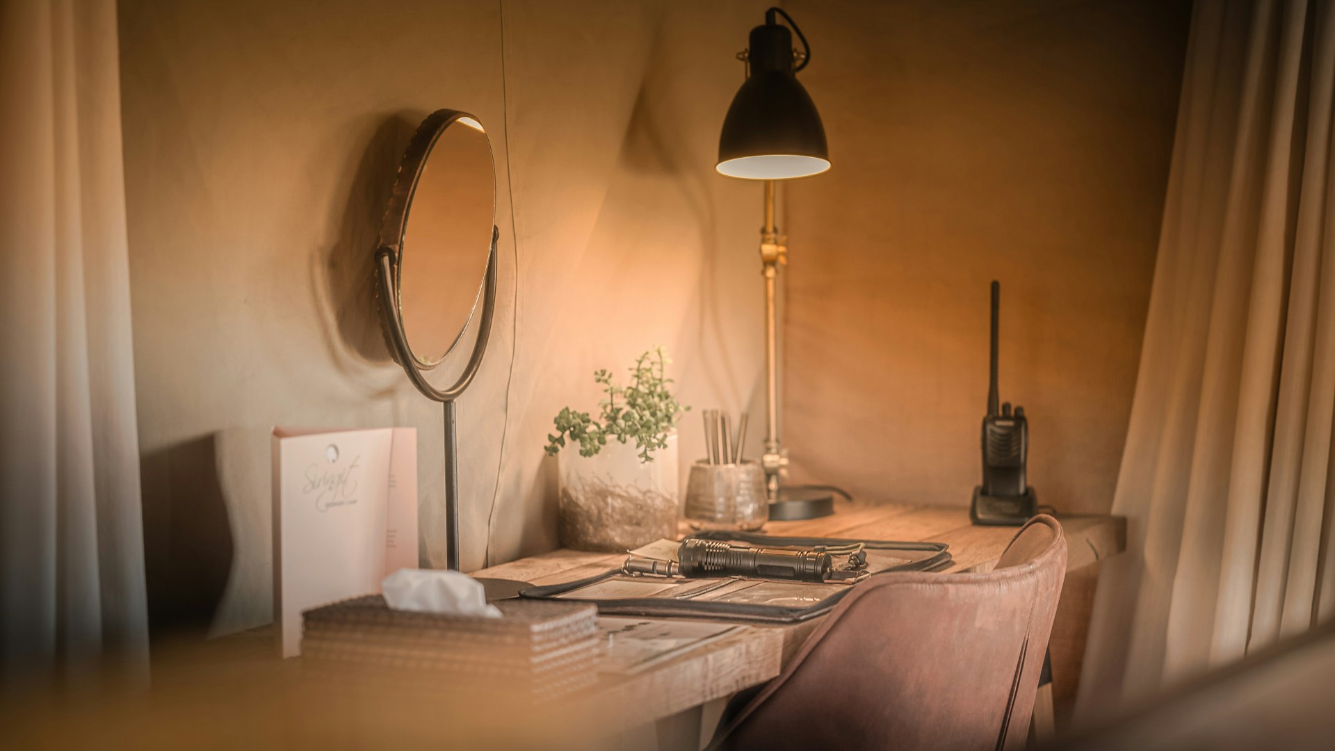 Standard Tent - Desk Details