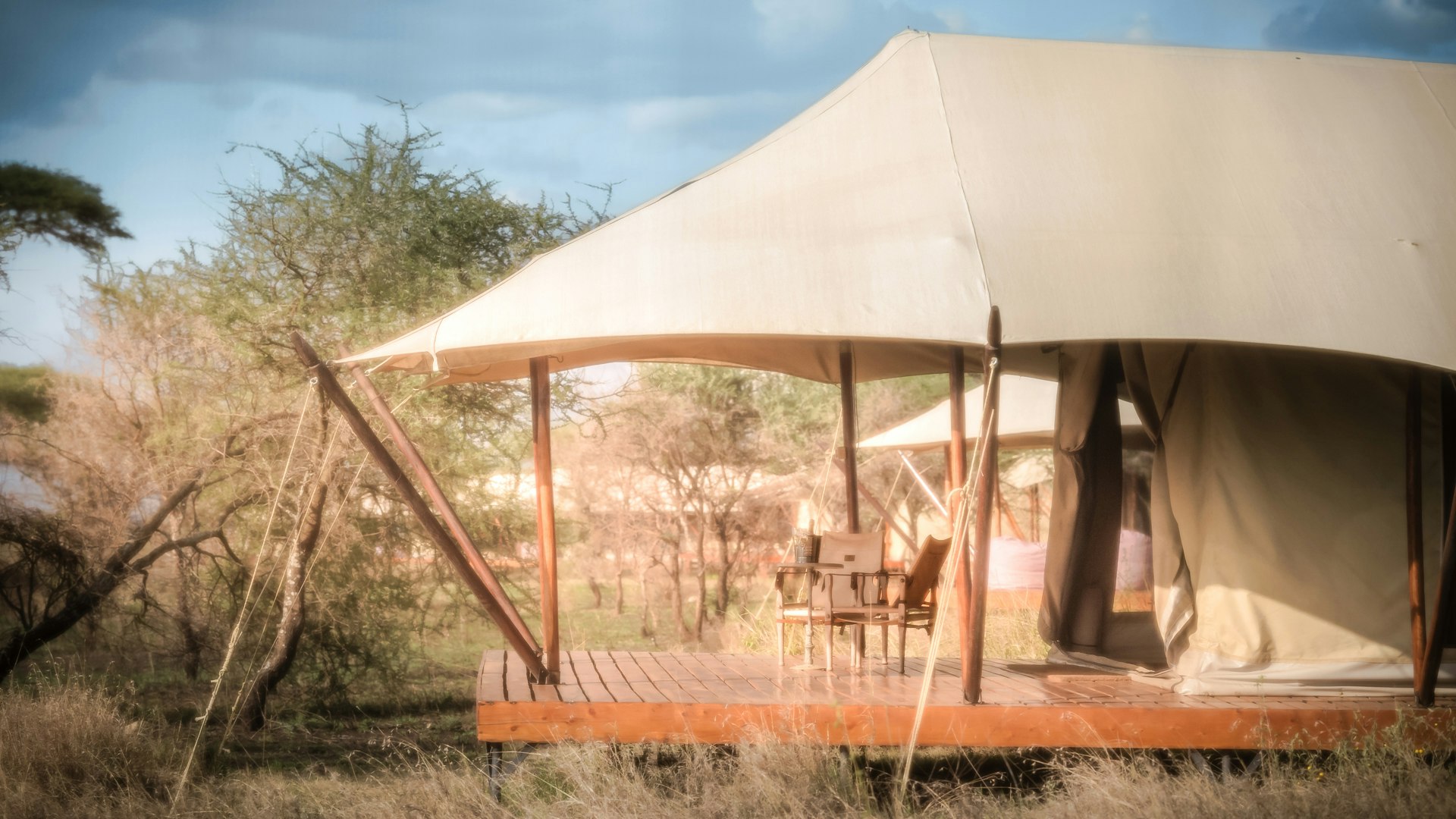 Standard Tent - Exterior