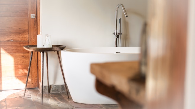 Bathtub