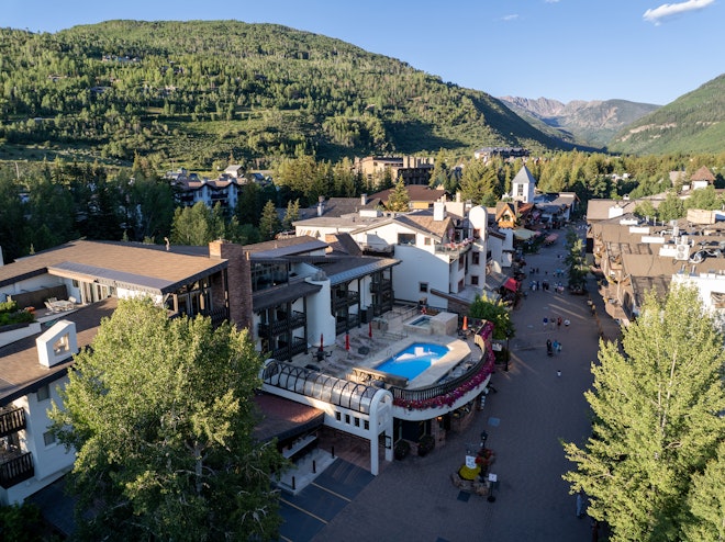 Rooftop Pool &Hot Tub