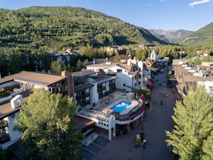 Rooftop Pool &Hot Tub