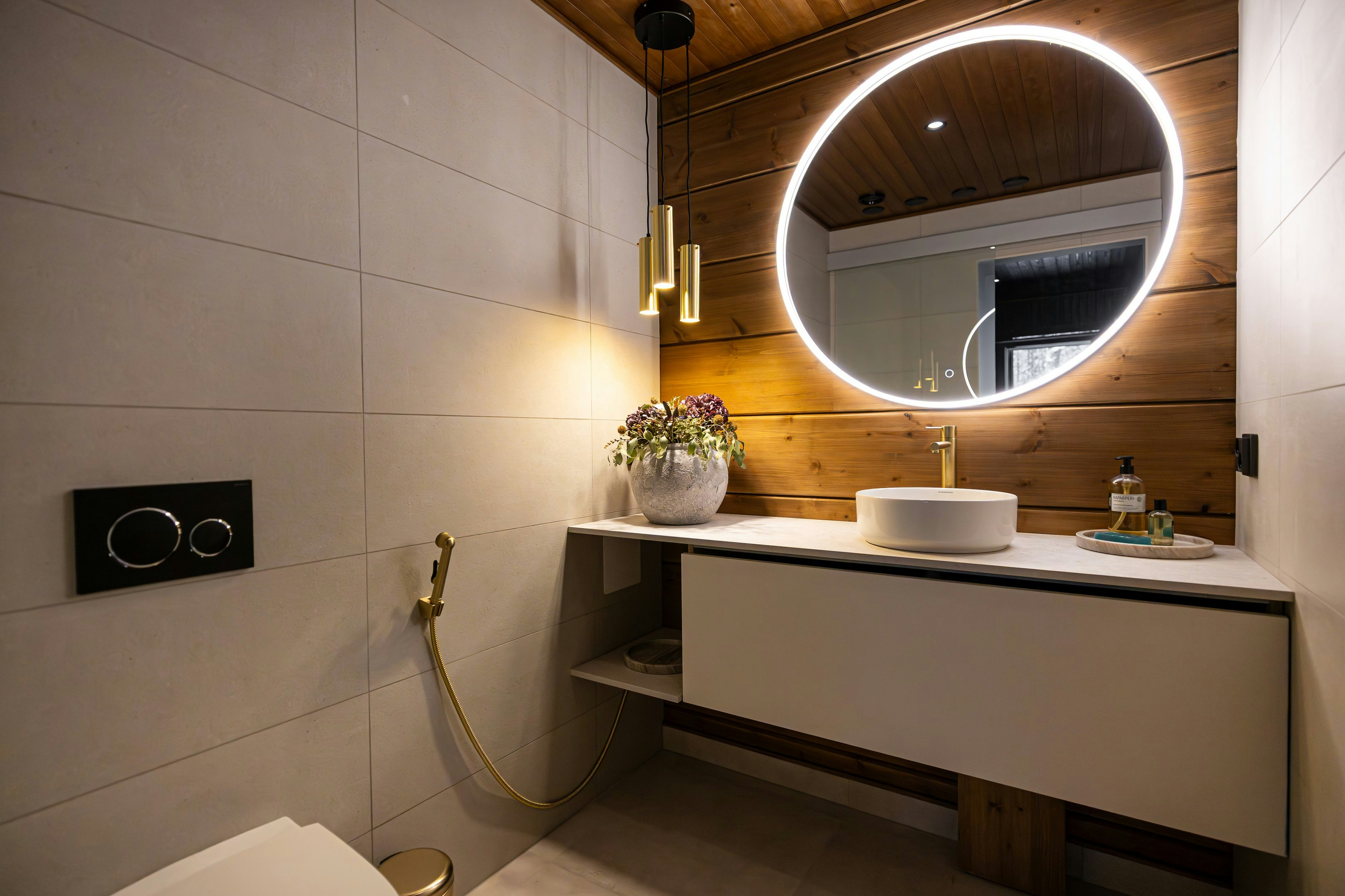 Log Suite - Bathroom