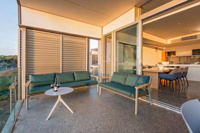 2 Bedroom Beach House - Balcony