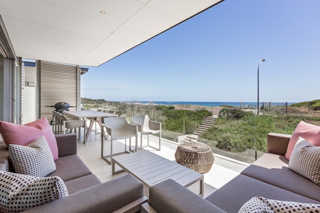 4 Bedroom Luxury Beach House Balcony