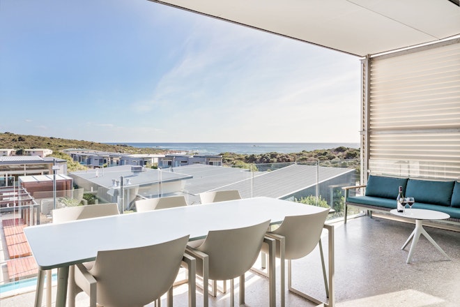 2 Bedroom Ocean View Villa - Balcony