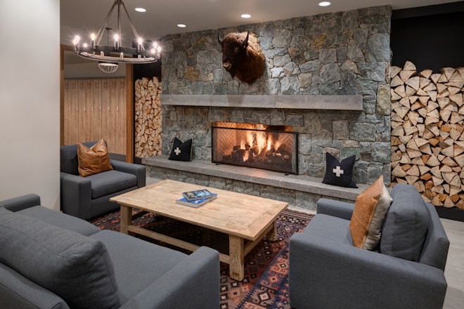 Ski Lounge