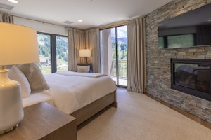 Penthouse - Master Bedroom
