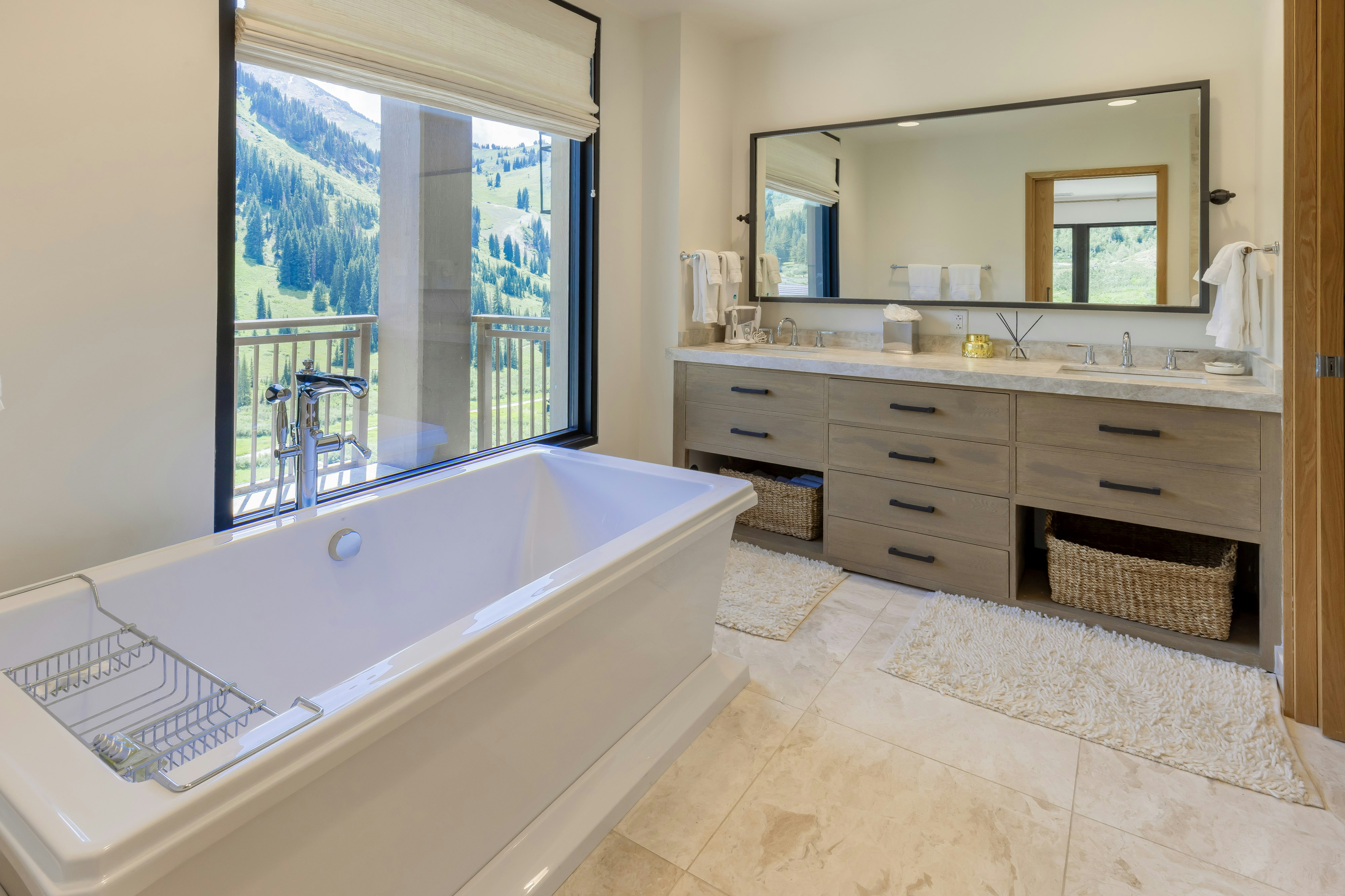Penthouse - Master Bathroom
