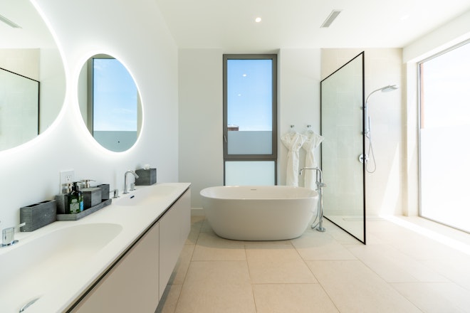 SB LV14 Bathroom