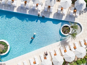 Boat House - Pool
