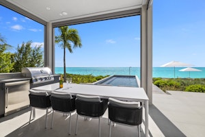 Ocean Estate Reef - Outdoor Dining